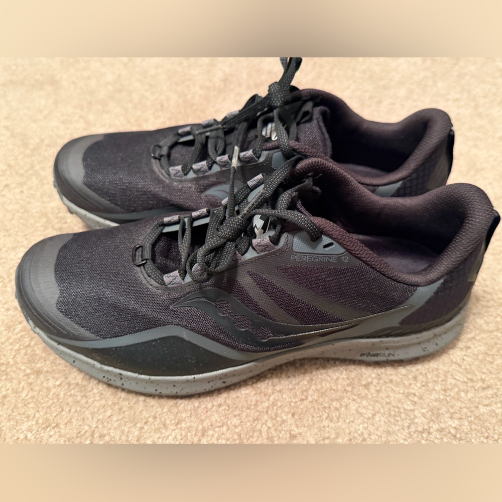 Saucony trail runner